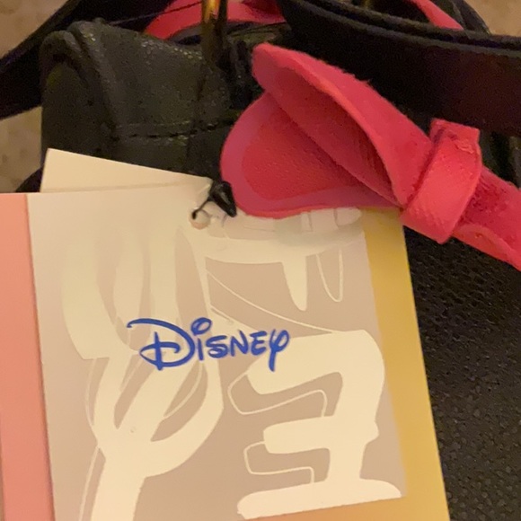 🔥 🎄DISNEY Minnie Mouse Black Crossbody Bag NWT Retail $60 LAST ONE - Picture 4 of 7